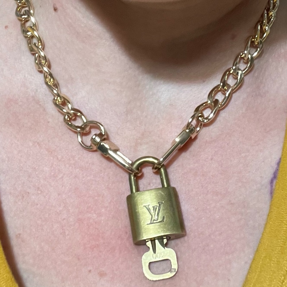 LV Lock & Key with 18” chain